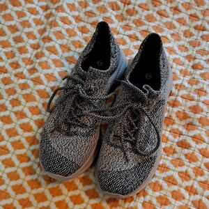 Stylish Black and Beige Knit Sneakers. EU Size 42 Approx U.S. Size 10.  Like New